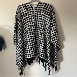 Houndstooth print shawl OS Verve Ami